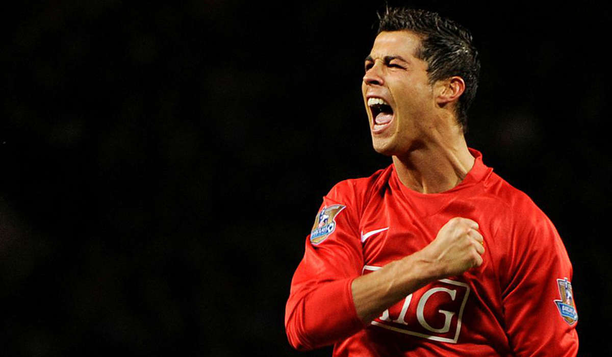Ronaldo set to complete Man United return after day of high transfer drama